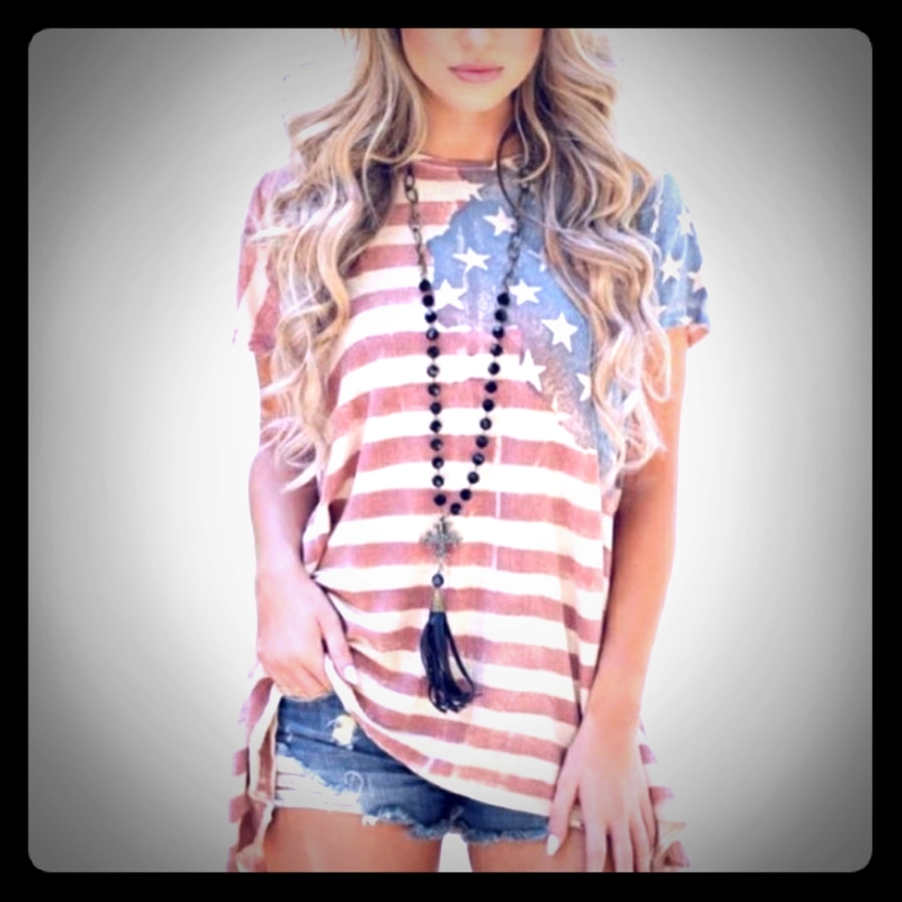 Top size small American Flag T-shirt